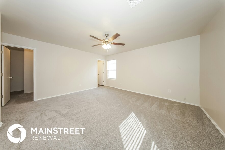 Building Photo - 5632 Dunlin Rd