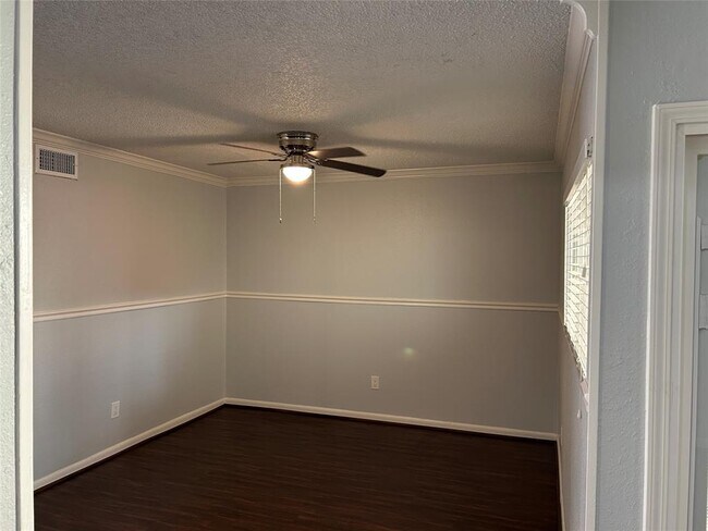 Building Photo - 12562 Newbrook Dr