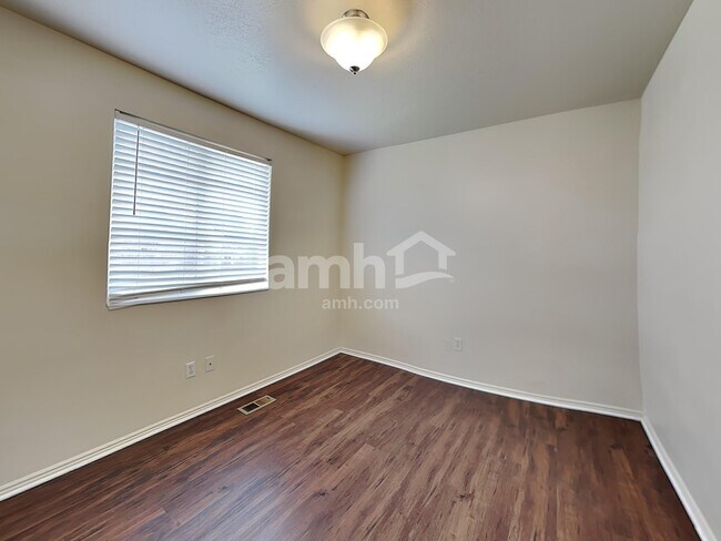 Building Photo - 1738 N 2275 W