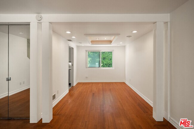 Building Photo - 129 Alta Ave