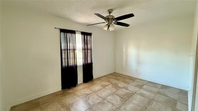 Building Photo - 126 Zacalo Way