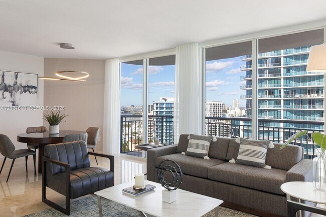 Building Photo - 17375 Collins Ave