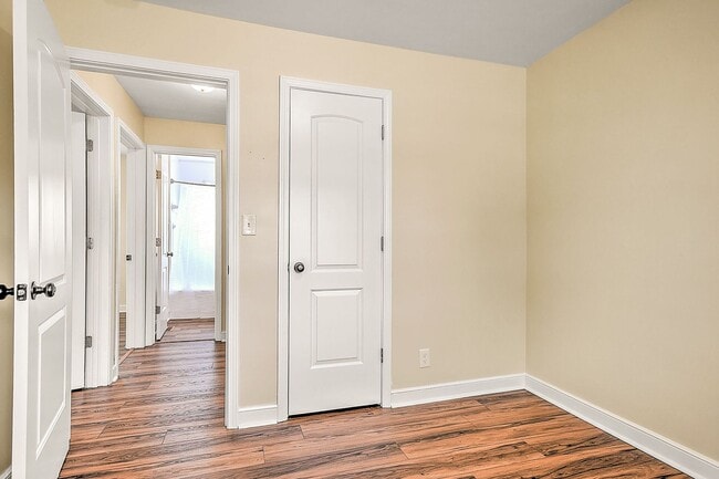 Building Photo - 2361 Hiwassee Dr