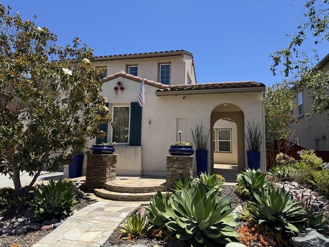 Building Photo - 851 Antilla Way