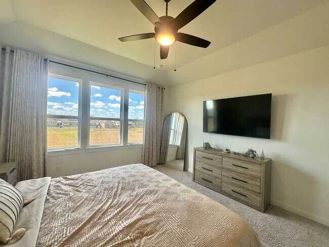 Building Photo - 137 Alfalfa Dr