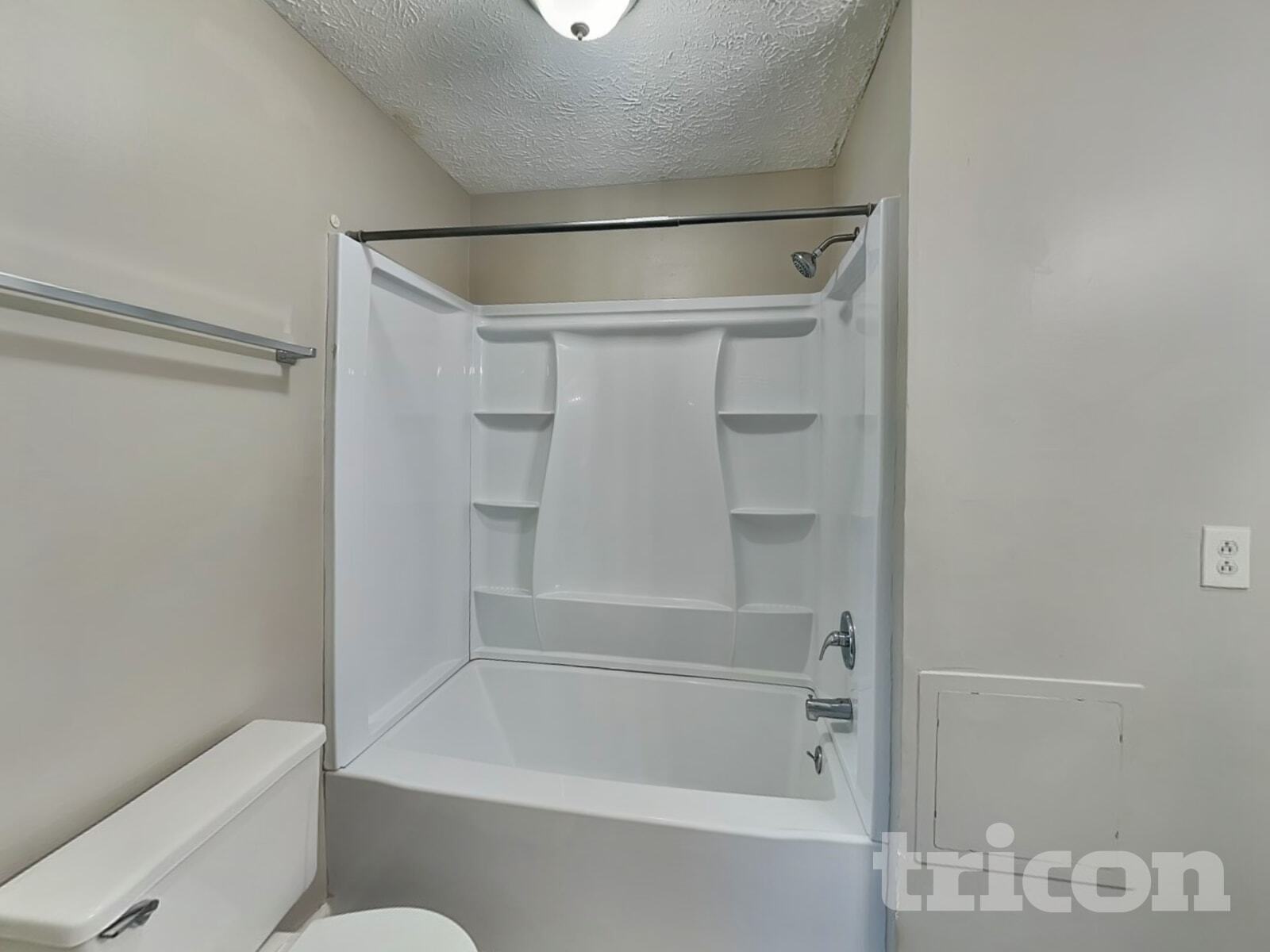 Building Photo - 308 Knollwood Ln