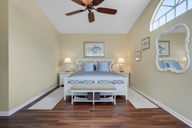 Building Photo - 27 Via Del Corso