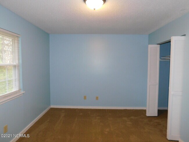 Building Photo - 201 Shipman Rd