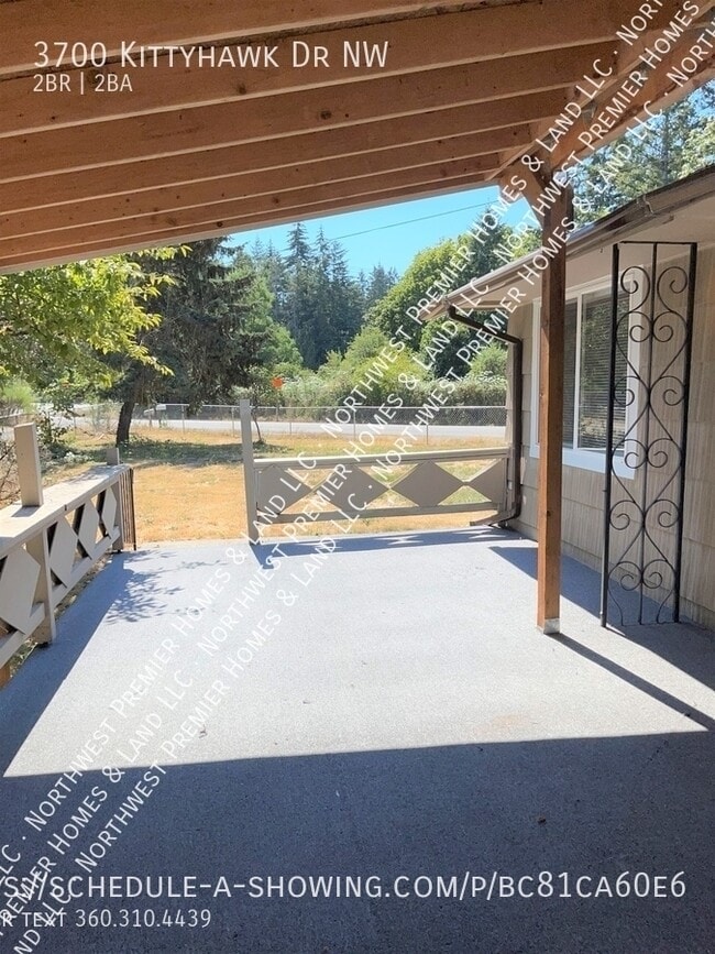 Building Photo - 3700 Kittyhawk Dr NW