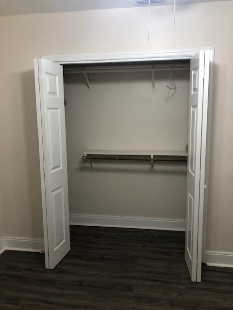 CLOSET - 6270 SW 39th St