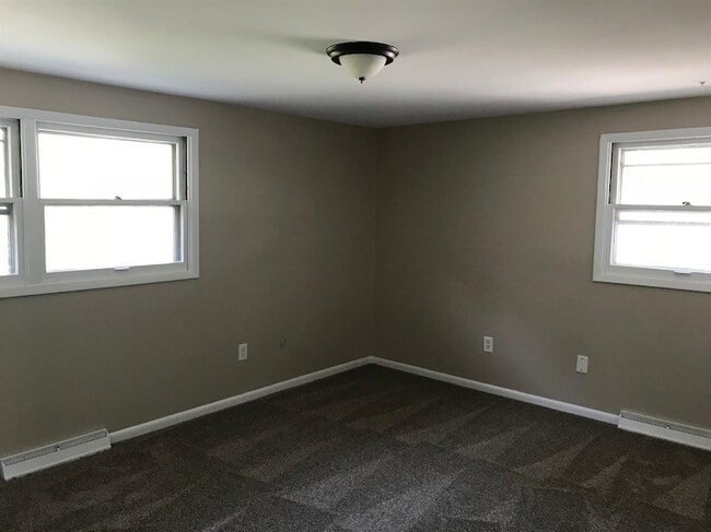 Building Photo - 6735 Van Buren Pl