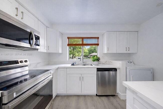 Building Photo - 20704 SW 103rd Pl