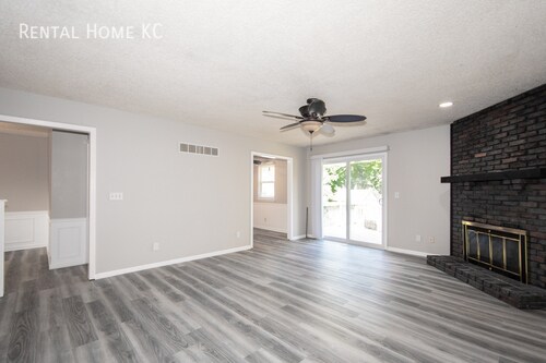 Building Photo - 15211 Navaho-