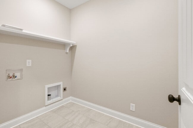 Building Photo - 1111 Joe Martin Ln