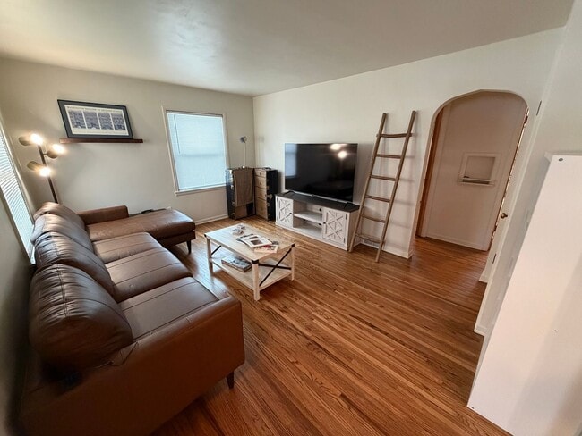 Building Photo - Home For Rent in Central Sioux Falls