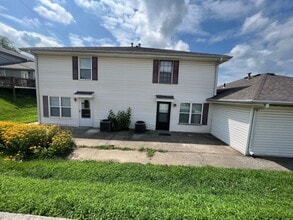 Building Photo - Parkville Living! Updated 2 Bed, 1 Bath with 1-Car Garage