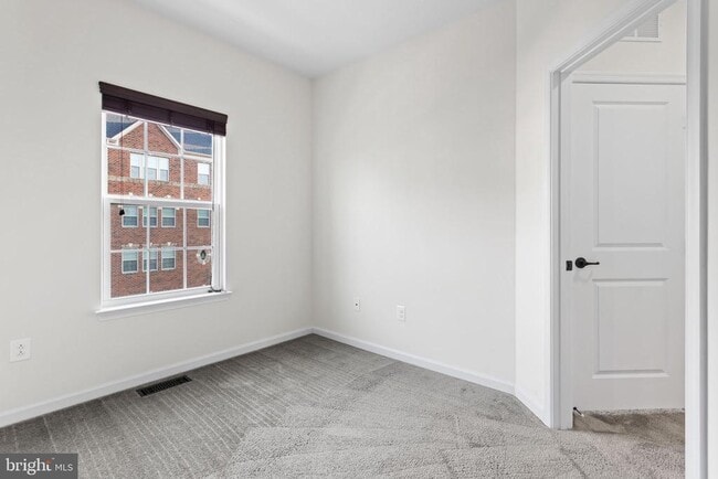 Building Photo - 6405 Walcott Ln