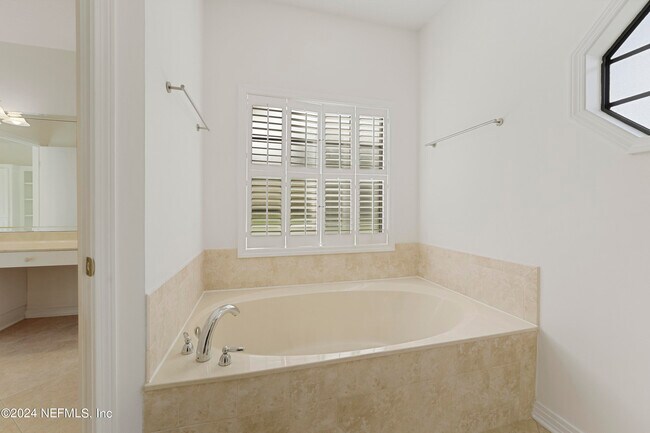 Building Photo - 9006 Portsmouth Ct