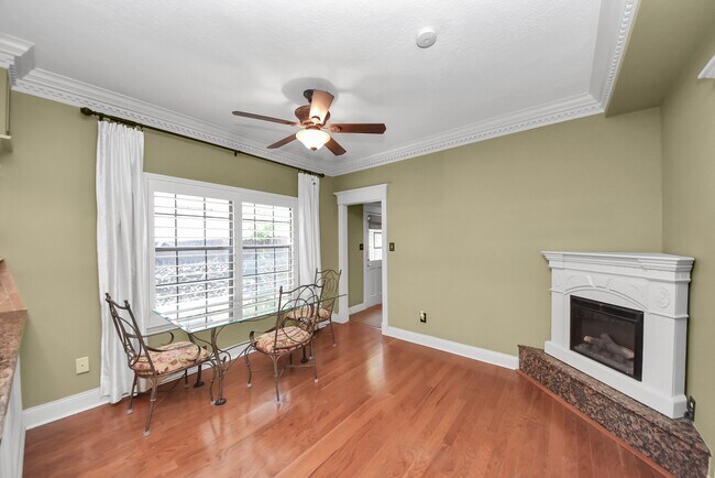 Building Photo - 5214 Norborne Ln