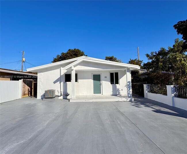 Primary Photo - 52 Flagami Blvd