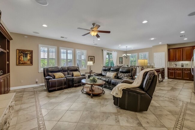 Building Photo - 41424 Trumble Ct