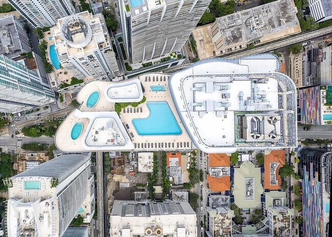 Building Photo - 1000 Brickell Plaza