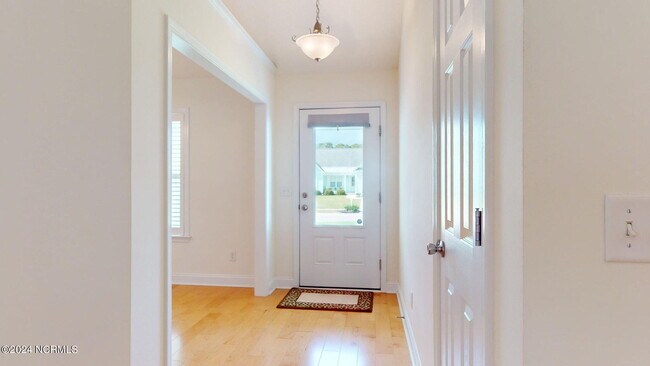 Building Photo - 536 Catamaran Dr