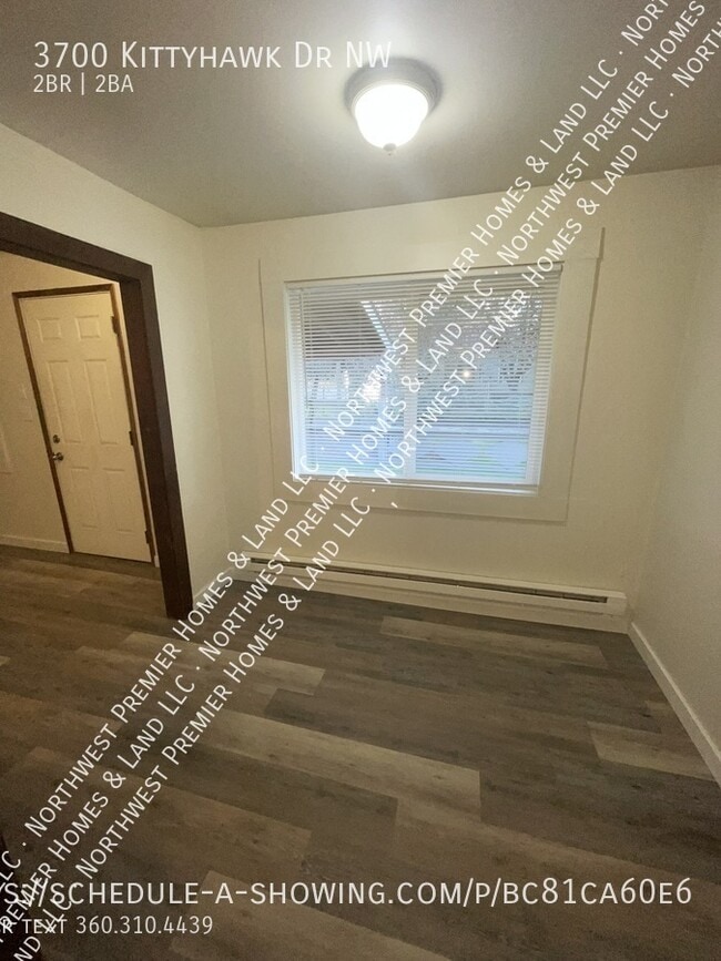 Building Photo - 3700 Kittyhawk Dr NW