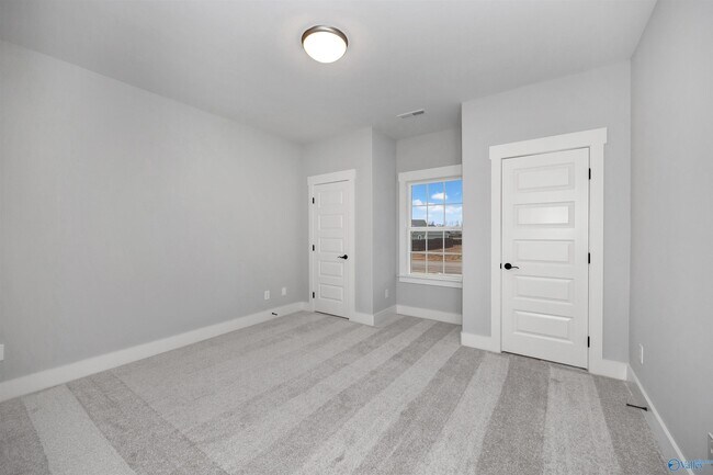 Building Photo - 117 Marlbrook Dr