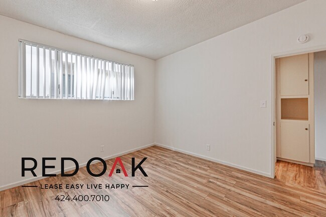 Building Photo - 1533 9th St
