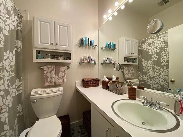 Building Photo - 312 Columbus Ave