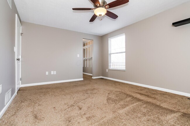 Building Photo - 4784 Orangeburg Dr