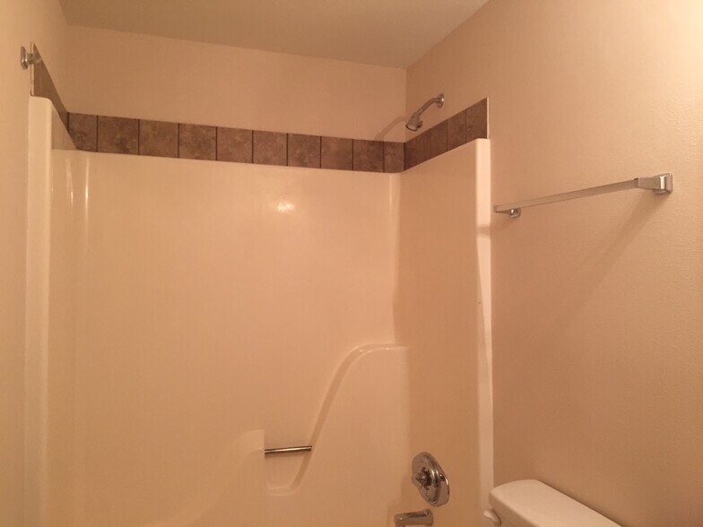 Building Photo - 301 Montgomery St