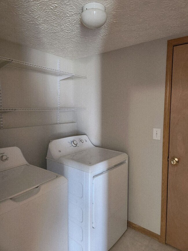 Building Photo - 8260 Carano Way