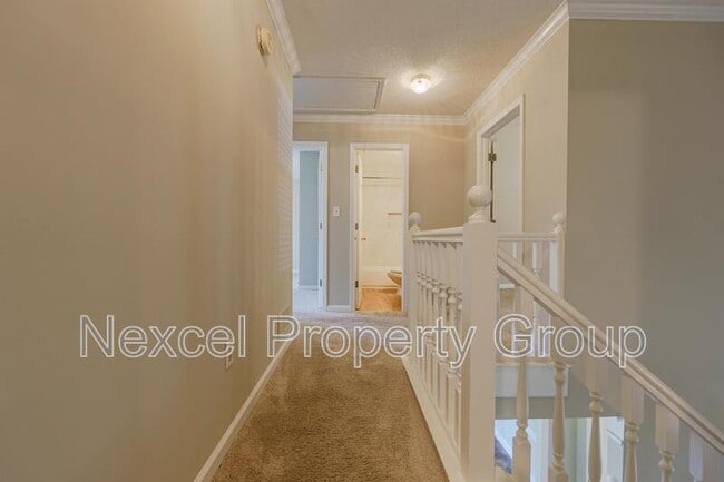 Building Photo - 4375 Big Horn Dr S