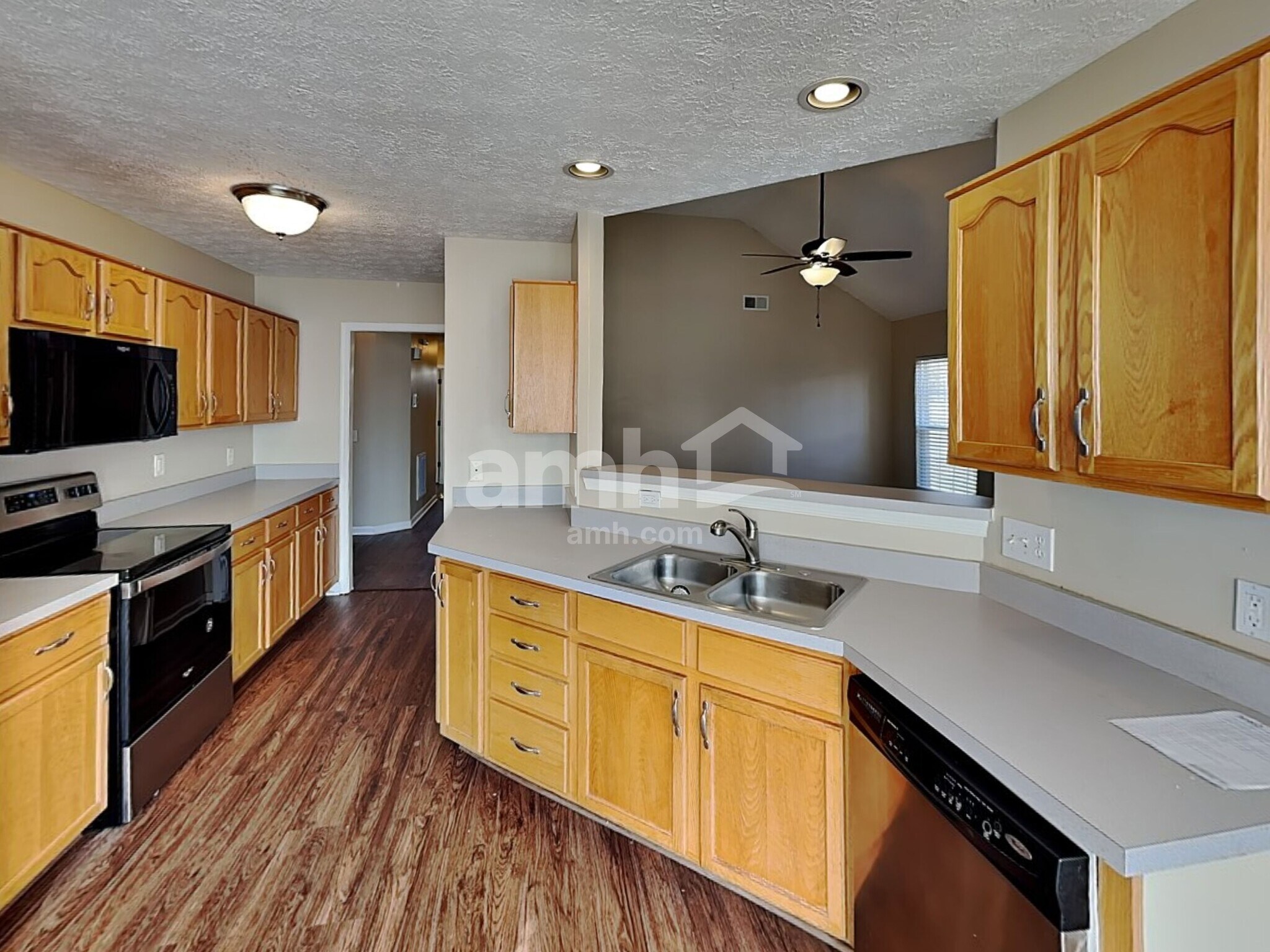 Building Photo - 2922 Wills Ct