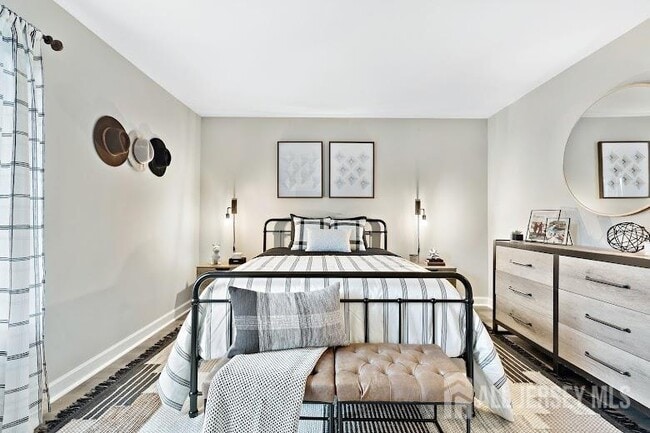 Building Photo - 1000 Pheasant Hollow Dr