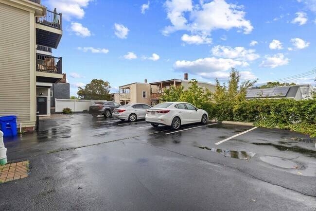 Building Photo - 44 W Eagle St