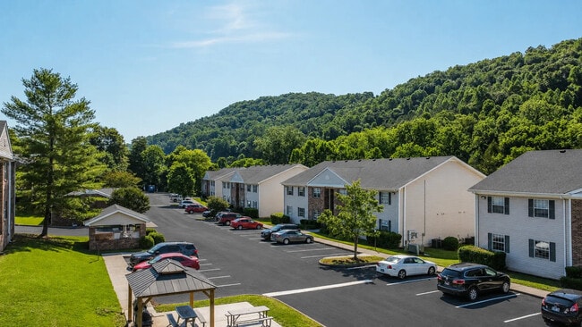 Building Photo - Creekview Luxury Apartments