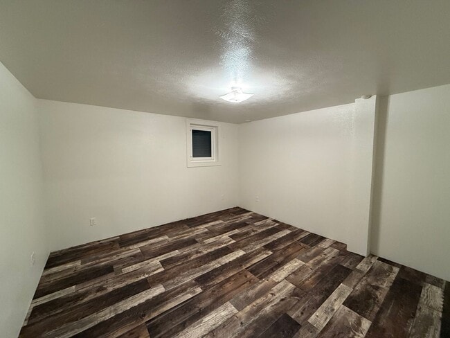 Building Photo - Two bedroom, one and bathroom townhome loc...