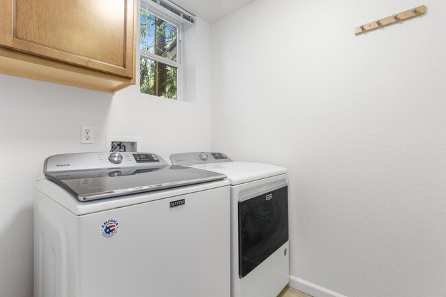 Building Photo - 2189 Beech Cir