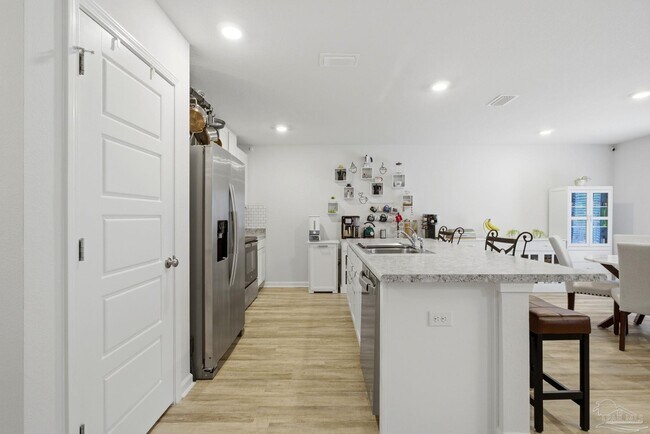 Building Photo - 6126 Native Dancer Wy