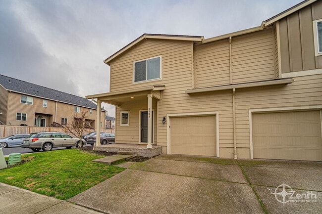 Building Photo - 1400 NE 85th Way