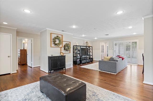 Building Photo - 9203 Livenshire Dr