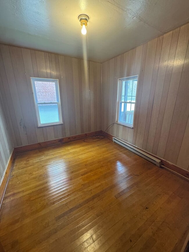 Building Photo - 13 Sullivan St