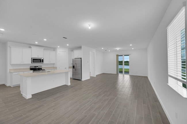 Building Photo - 3550 Angler Dr
