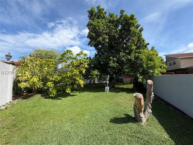 Building Photo - 3613 SW 112th Pl