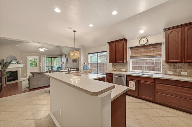 Building Photo - 11518 Columbia Pines Ln