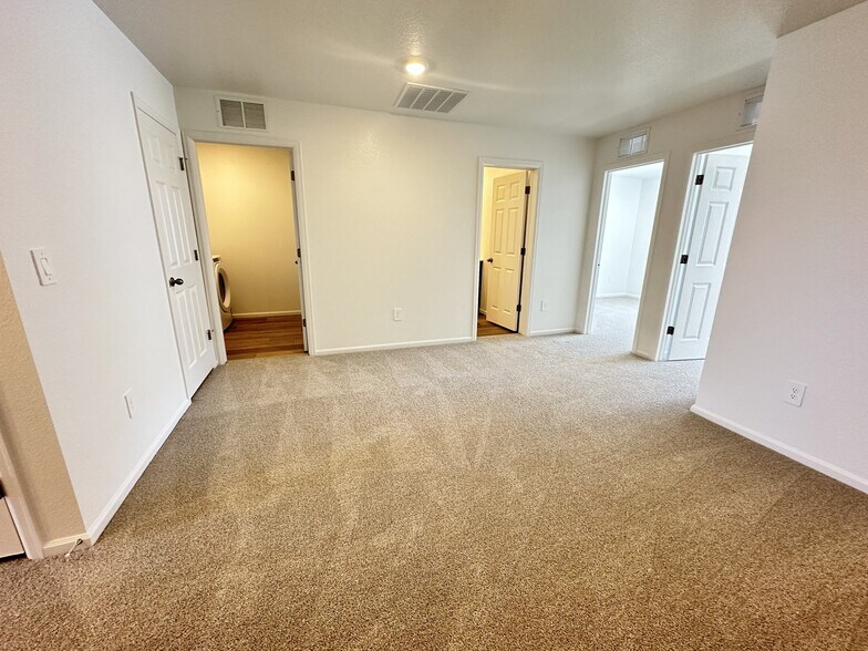 Building Photo - 21244 E 65th Dr