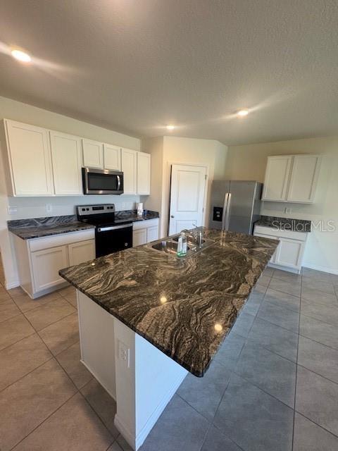 Building Photo - 17223 Reserva Dr